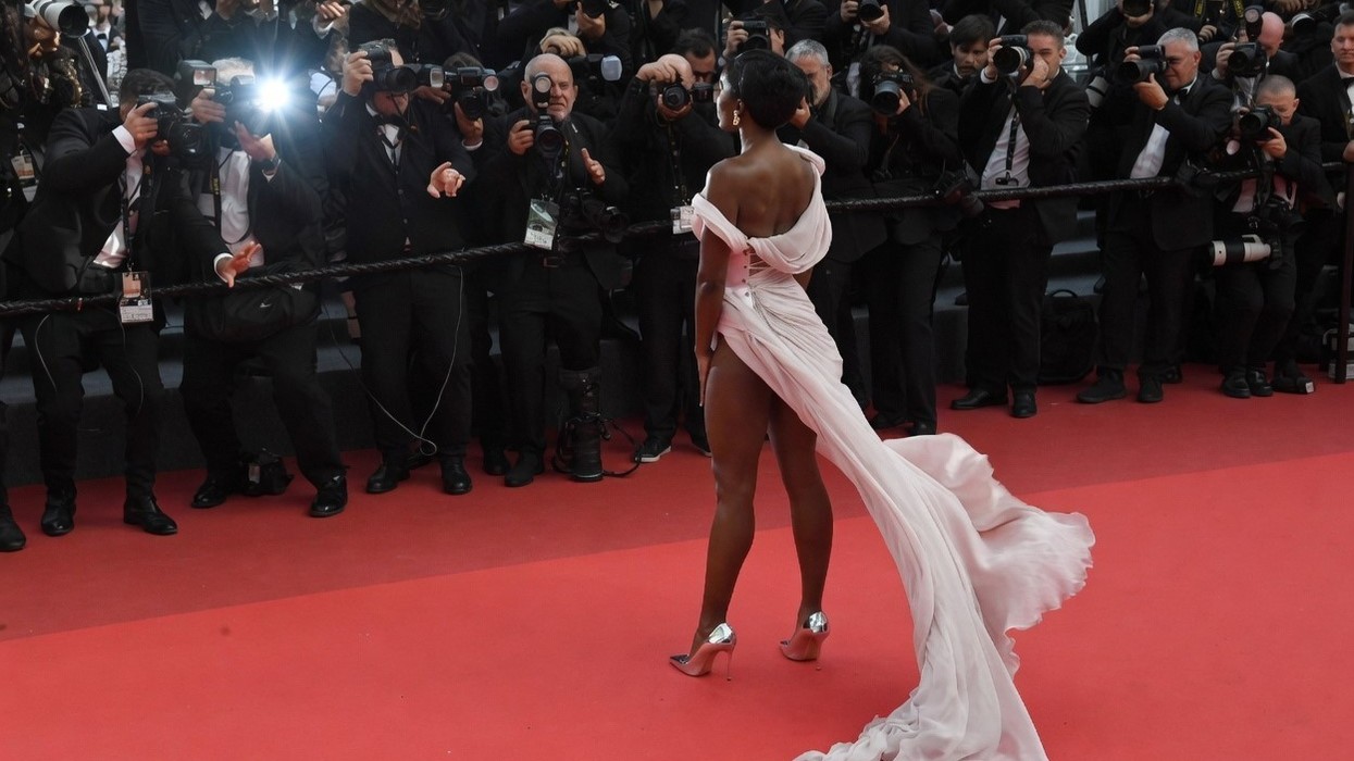 Fustani i guximshëm dhe detaji intim që ndezi dilema në Cannes