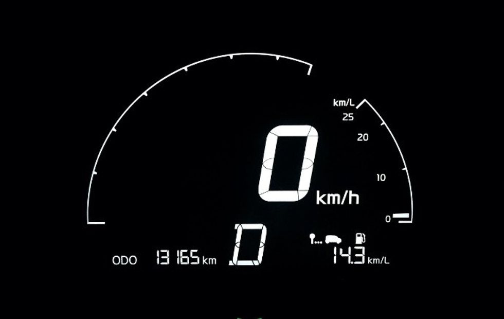 Po sikur gjatë drejtimit të automjetit të shfaqet një mesazh për një shërbim urgjent të veturës?