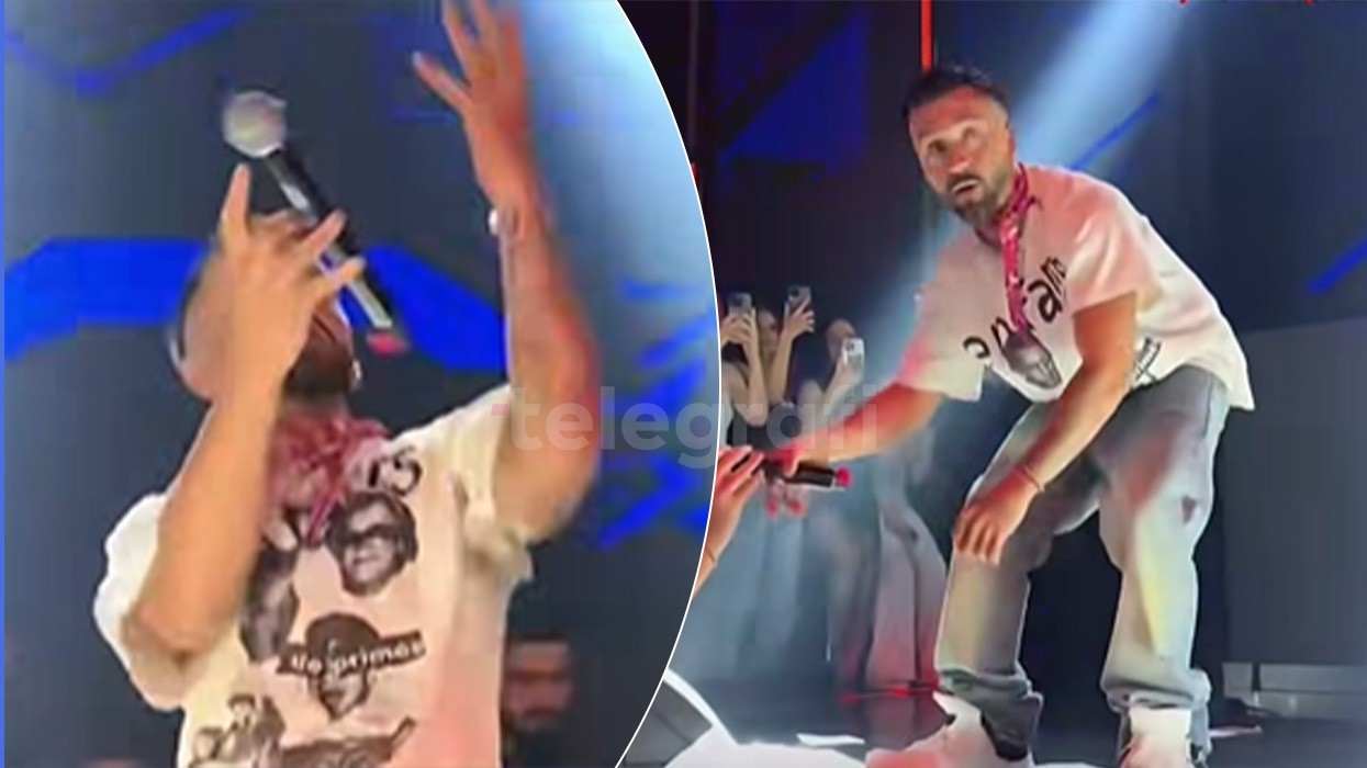 Gjestit i bie mikrofoni nga dora në mes të performancës në Tiranë