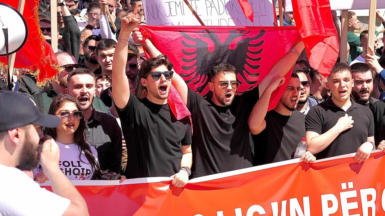 Vonesa në kufij për hyrje në Maqedoni, Ademi: Lëshoni menjëherë vëllezërit tanë shqiptarë të ndaluar në pikat kufitare