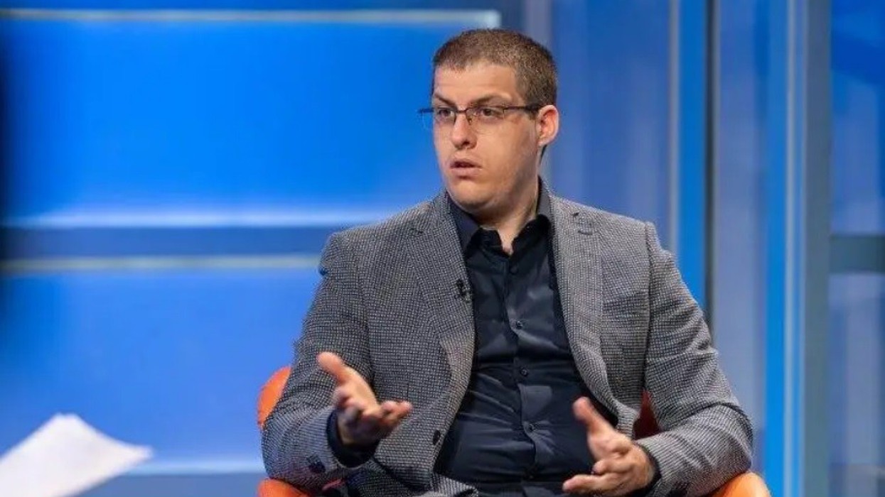 Niniq: Veselinoviq kushtëzonte pushtetin me mbështetje partiake dhe vota