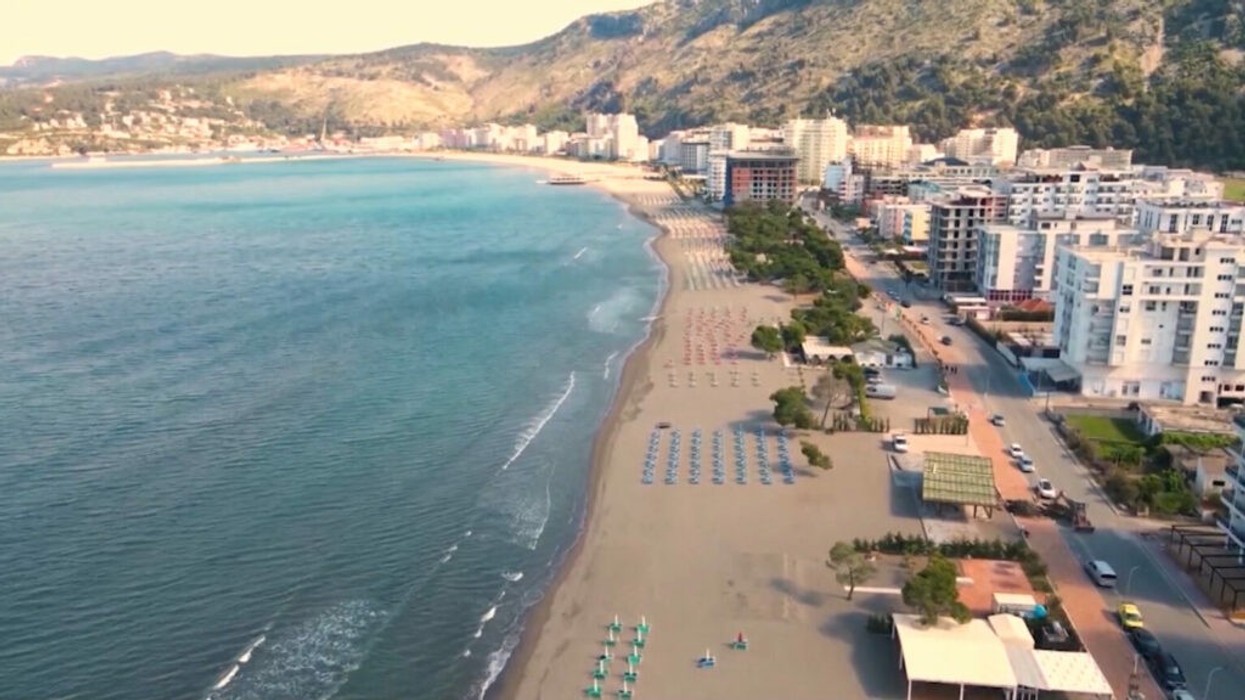 Qeveria shtyn afatin për stacionet e plazhit