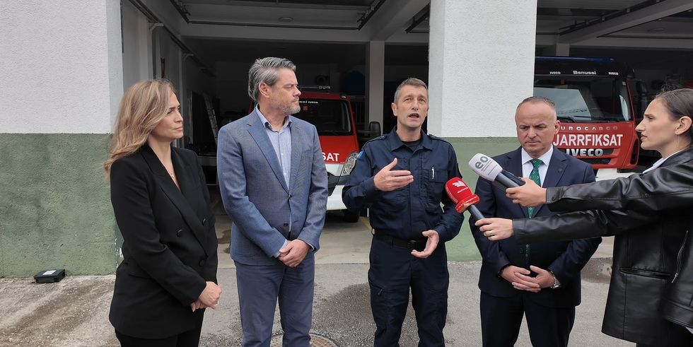 IPKO dhuron 20 mijë euro për zjarrfikësit në Prishtinë – rinovohen hapësirat e kujdestarisë, kuzhina dhe zyrat administrative