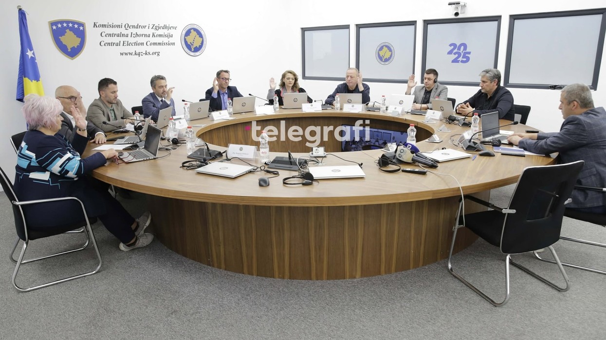 KQZ-ja miraton mbi 11 mijë kërkesa për ndërrim vendvotimi në Kosovë