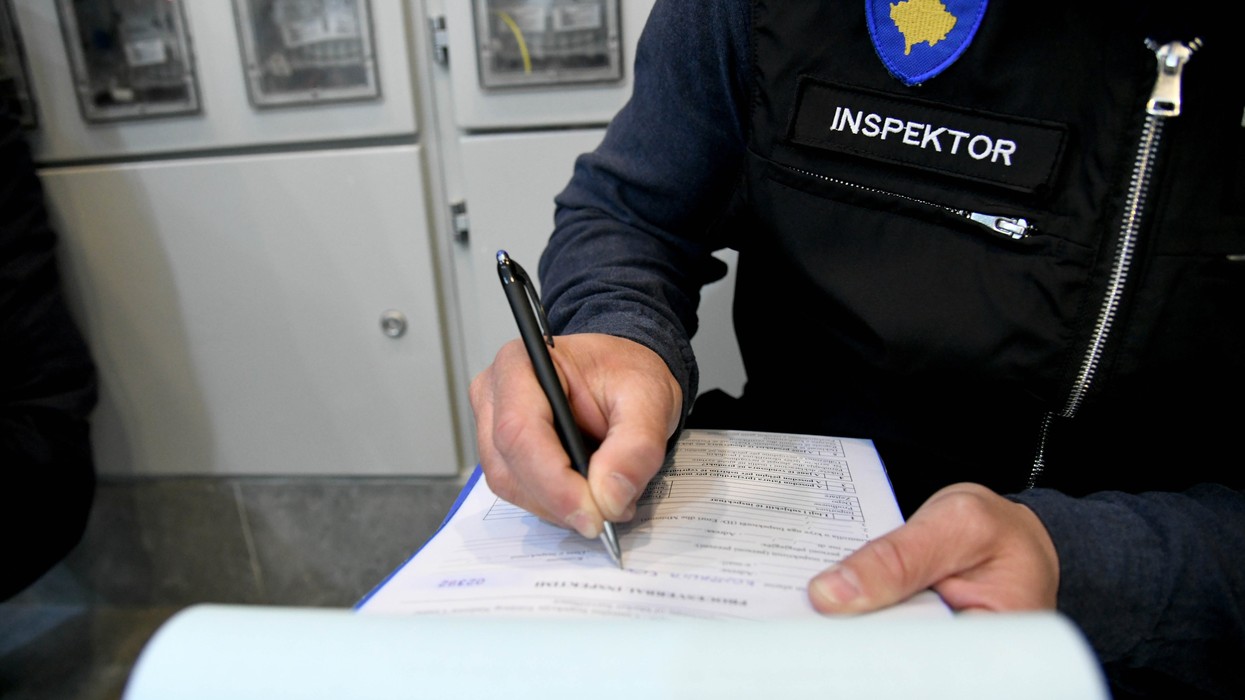 7 njehsorë pa afat, KEDS gjobitet me 40 mijë euro