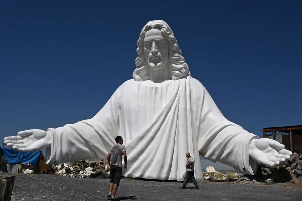 Armenia po ndërton statujën më të lartë në botë të Jezu Krishtit
