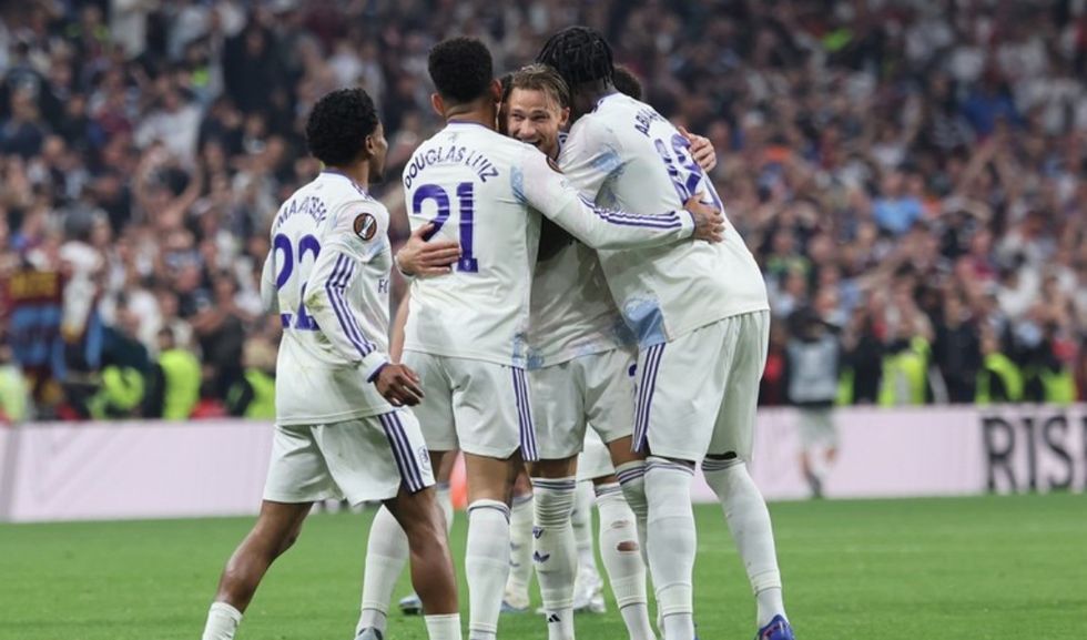 A do të ndodh ‘skandali’ në xhiron e fundit në Ligën Premier? Humbja e Aston Villas i siguron gjashtë vende në Ligën e Kampionëve