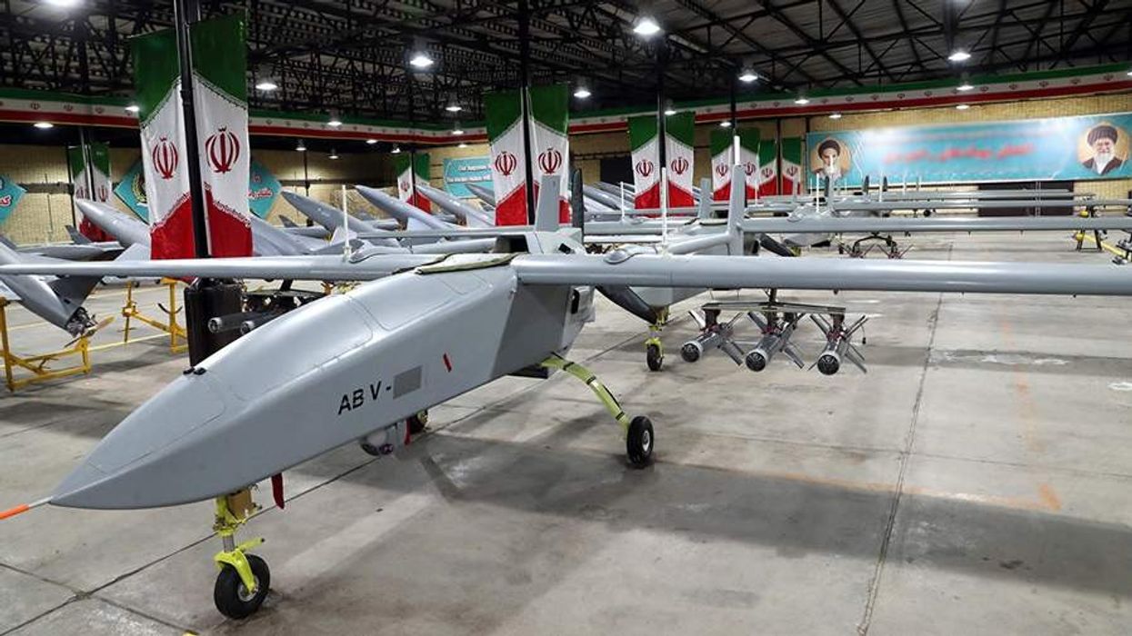 Irani rindërton bazën industriale ushtarake më shpejt se sa pritej, duke prodhuar tashmë dronë - sipas inteligjencës amerikane Irani rindërton bazën industriale ushtarake më shpejt se sa pritej, duke prodhuar tashmë dronë - sipas inteligjencës amerikane