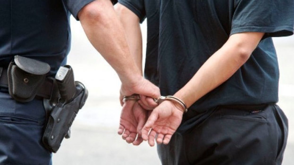 Arrestohet drejtori i IMT-së në Himarë, dyshohet për shpërdorim detyre Arrestohet drejtori i IMT-së në Himarë, dyshohet për shpërdorim detyre