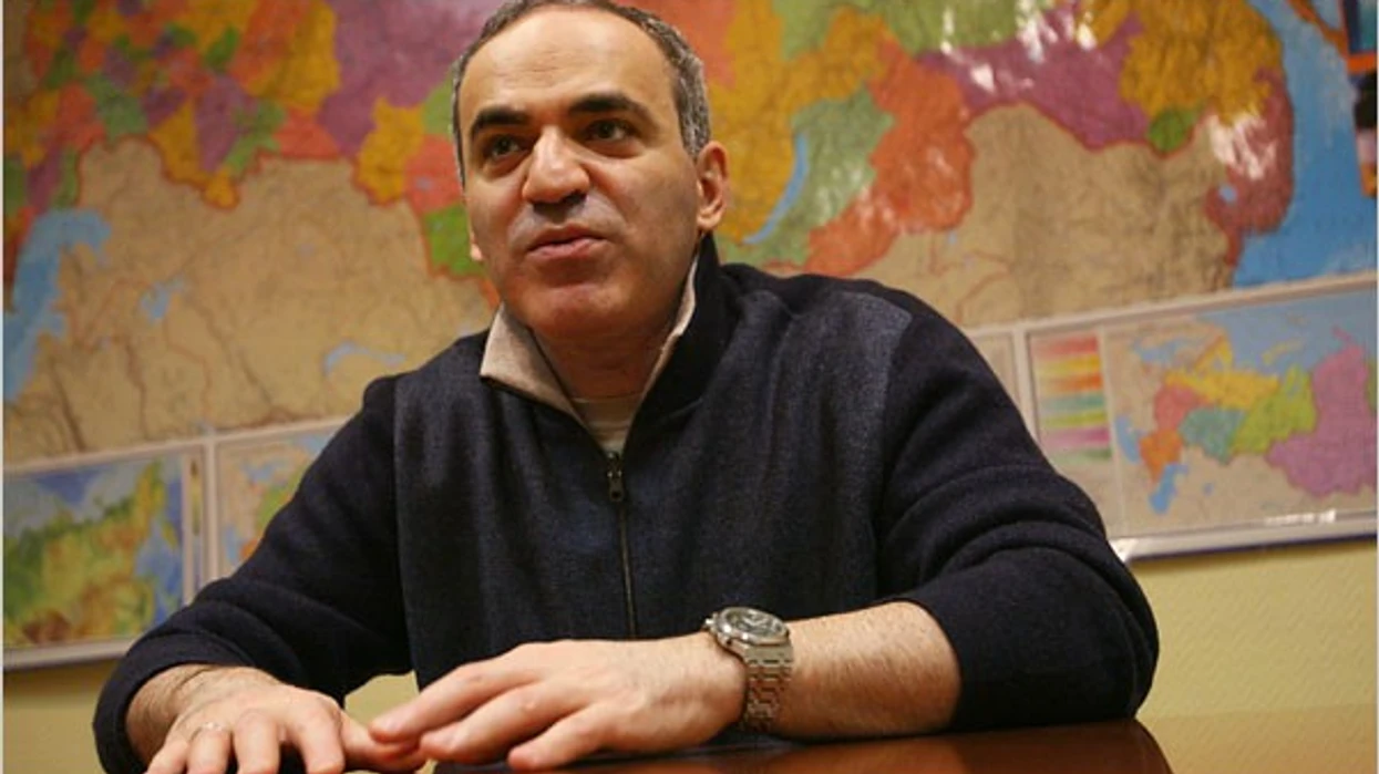 Kasparov për Putinin: Diktatorët gjithmonë gënjejnë për të kaluarën