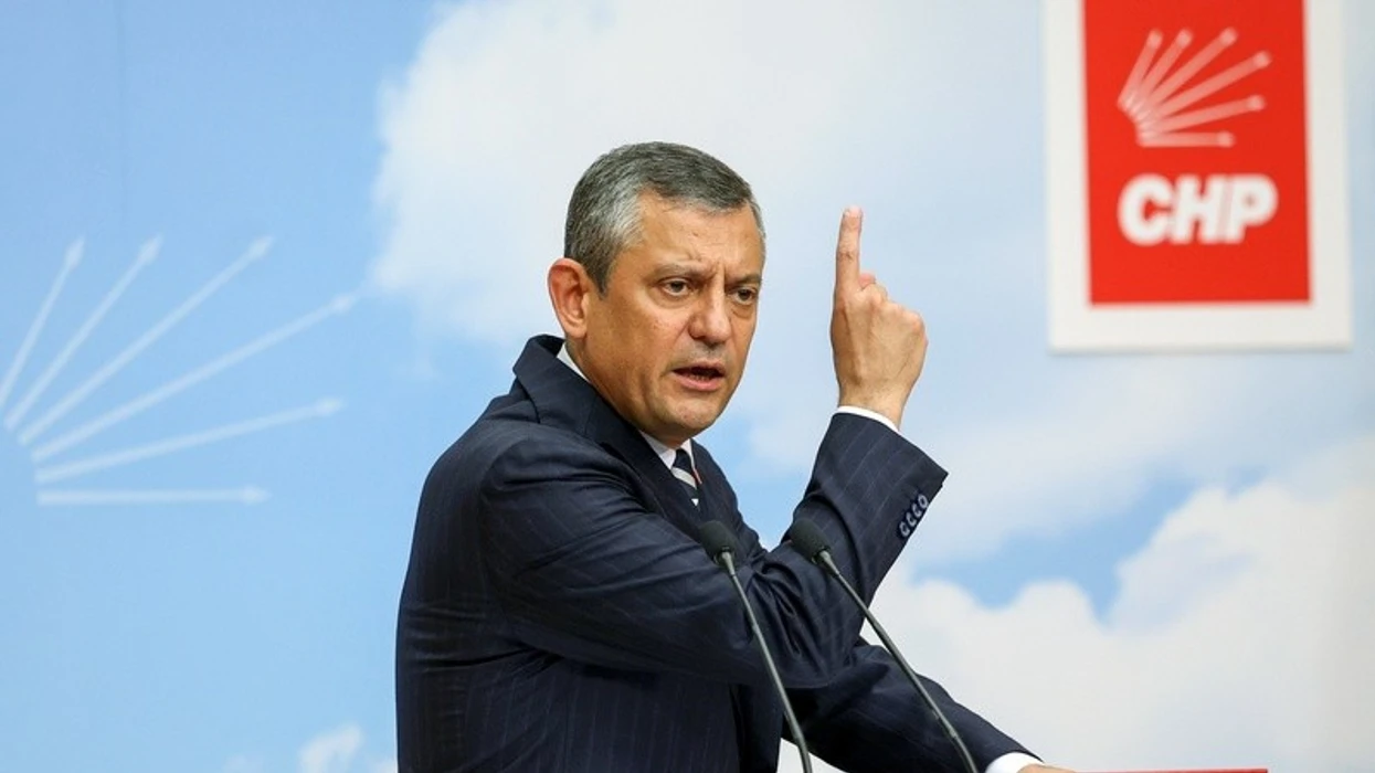 Goditje tjetër për opozitën turke - gjykata nuk ia njeh liderin partisë