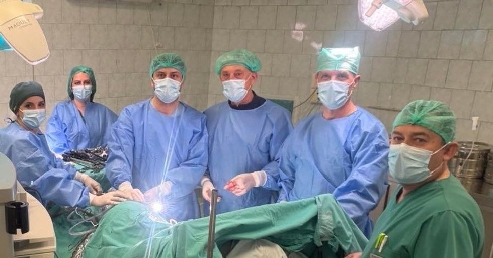 Në Spitalin e Pejës kryhet një operacion i rrallë Në Spitalin e Pejës kryhet një operacion i rrallë