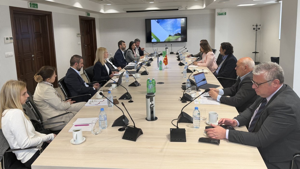 Bozhinovska: Po punohet me ritëm të përshpejtuar për lidhjen energjetike me rajonin, stabiliteti energjetik është prioritet
