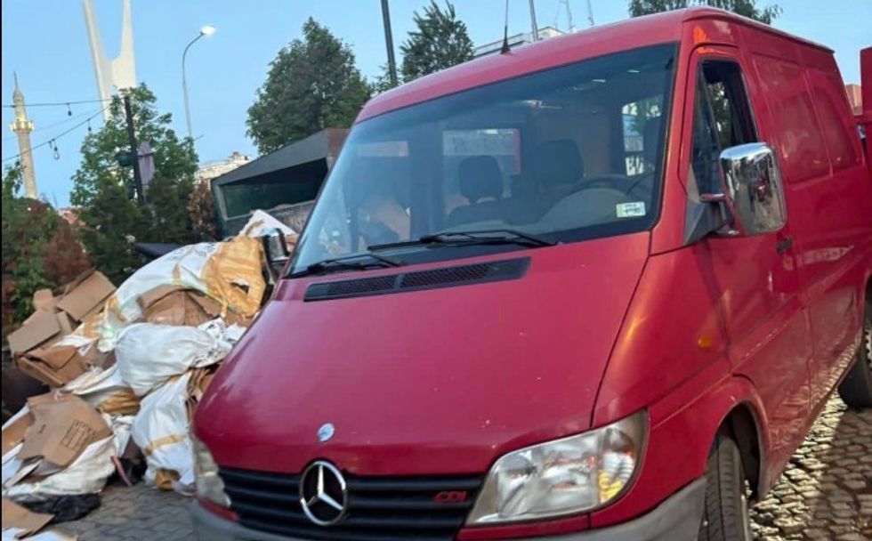 Hedhja e mbeturinave në hapësirat publike, Inspektorati shqipton katër gjoba