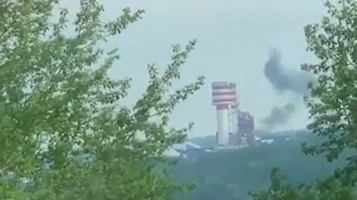 Ukrainasit godasin një fabrikë të madhe kimike në Rusi, ndalet prodhimi në uzinë