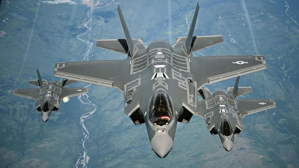 Polonia forcon krahun lindor të NATO-s me aeroplanët luftarakë amerikanë F-35