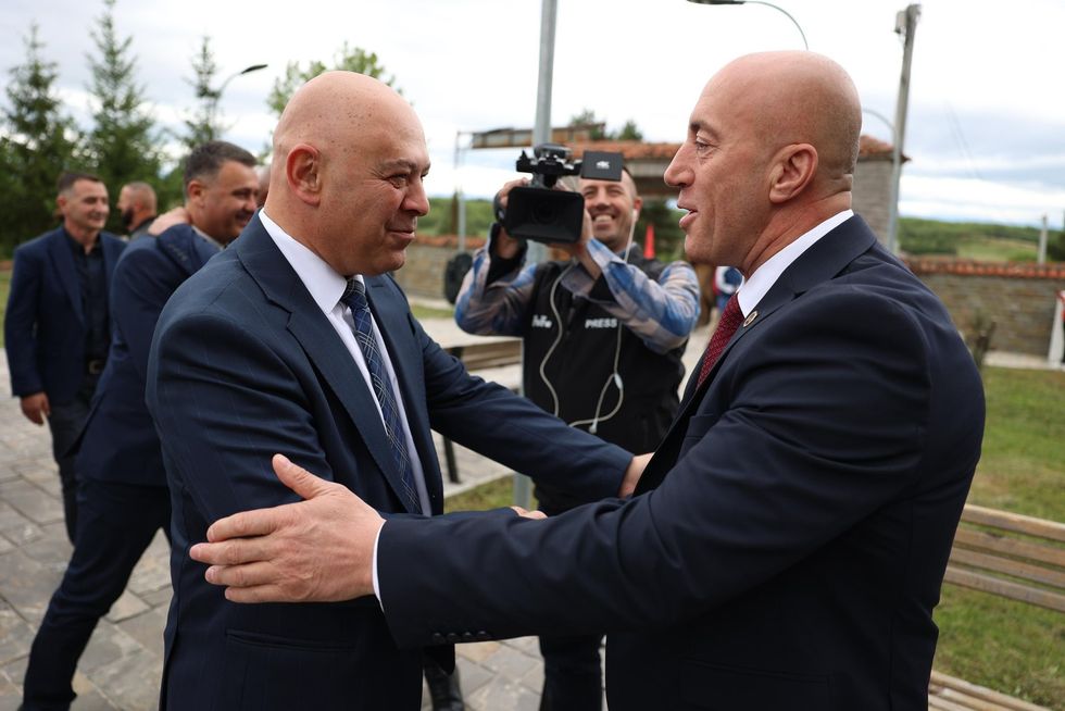 AAK zgjedh sot kryetarin e ri, Gjini pritet ta marrë drejtimin e partisë