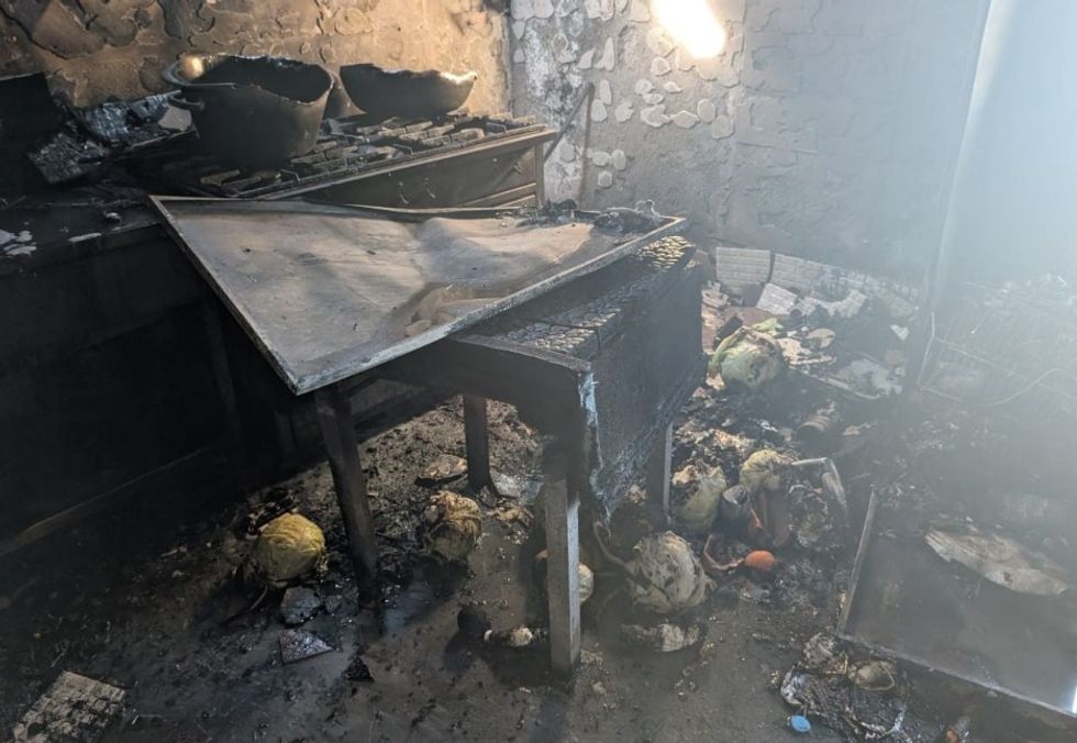 Zjarr në një magazinë në Durrës, humb jetën një 25-vjeçar