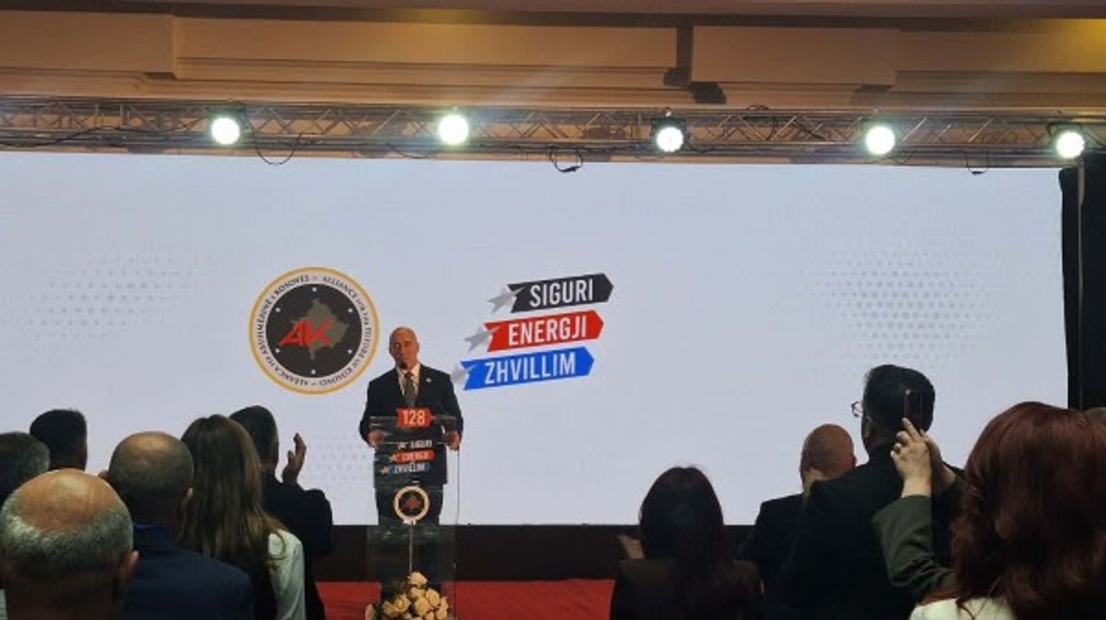 Haradinaj falënderon UÇK-në në fjalimin e fundit si kryetar i AAK-së