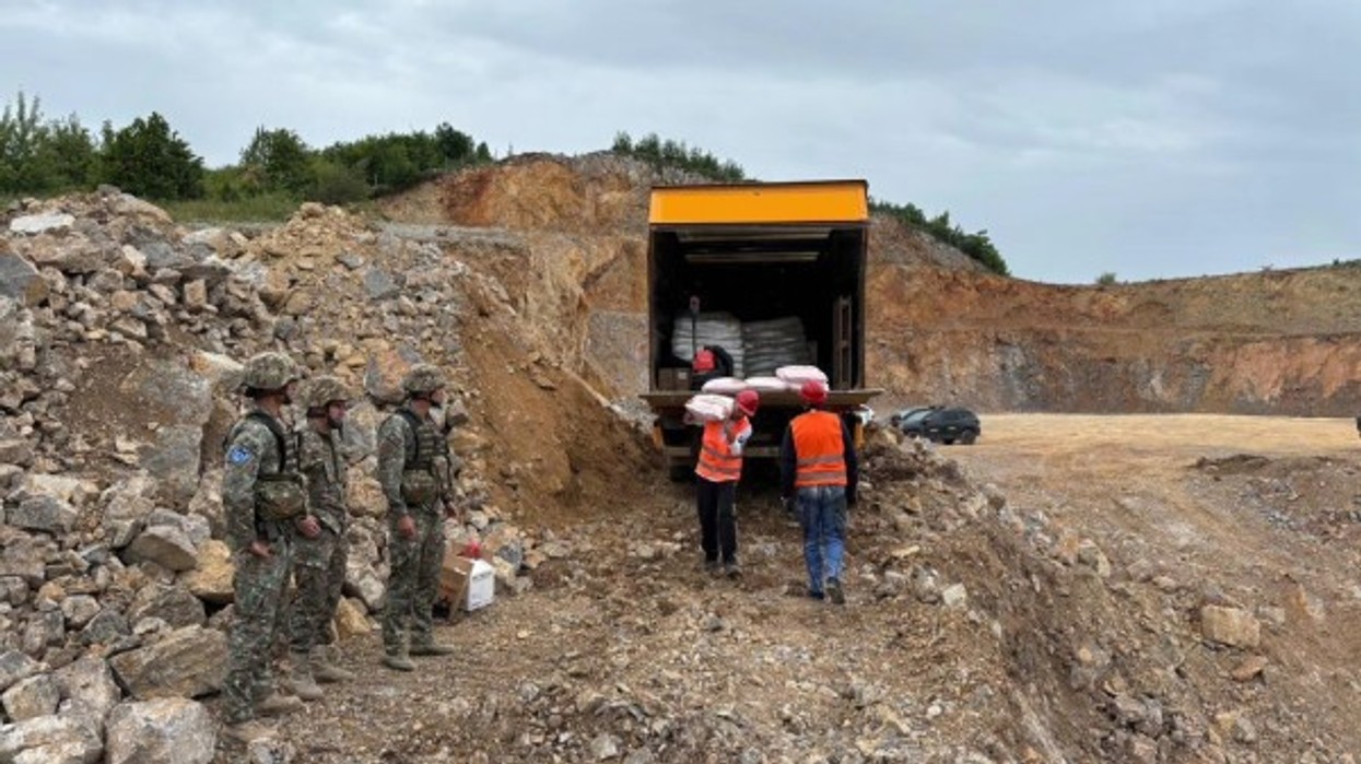 KFOR monitoron një operacion shpërthimi në Kosovë