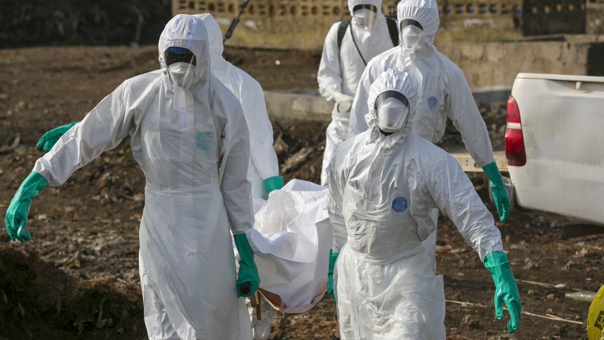 10 vende të tjera në rrezik përhapjeje të virusit Ebola, OKB bën thirrje për koordinim urgjent rajonal 10 vende të tjera në rrezik përhapjeje të virusit Ebola, OKB bën thirrje për koordinim urgjent rajonal