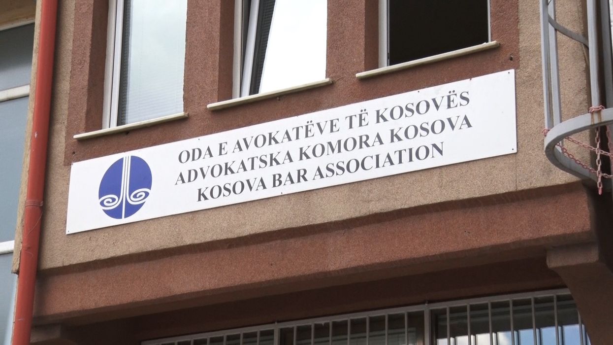 OAK: Vonesat në trajtimin e ankesave për paraburgim cenojnë të drejtat themelore OAK: Vonesat në trajtimin e ankesave për paraburgim cenojnë të drejtat themelore