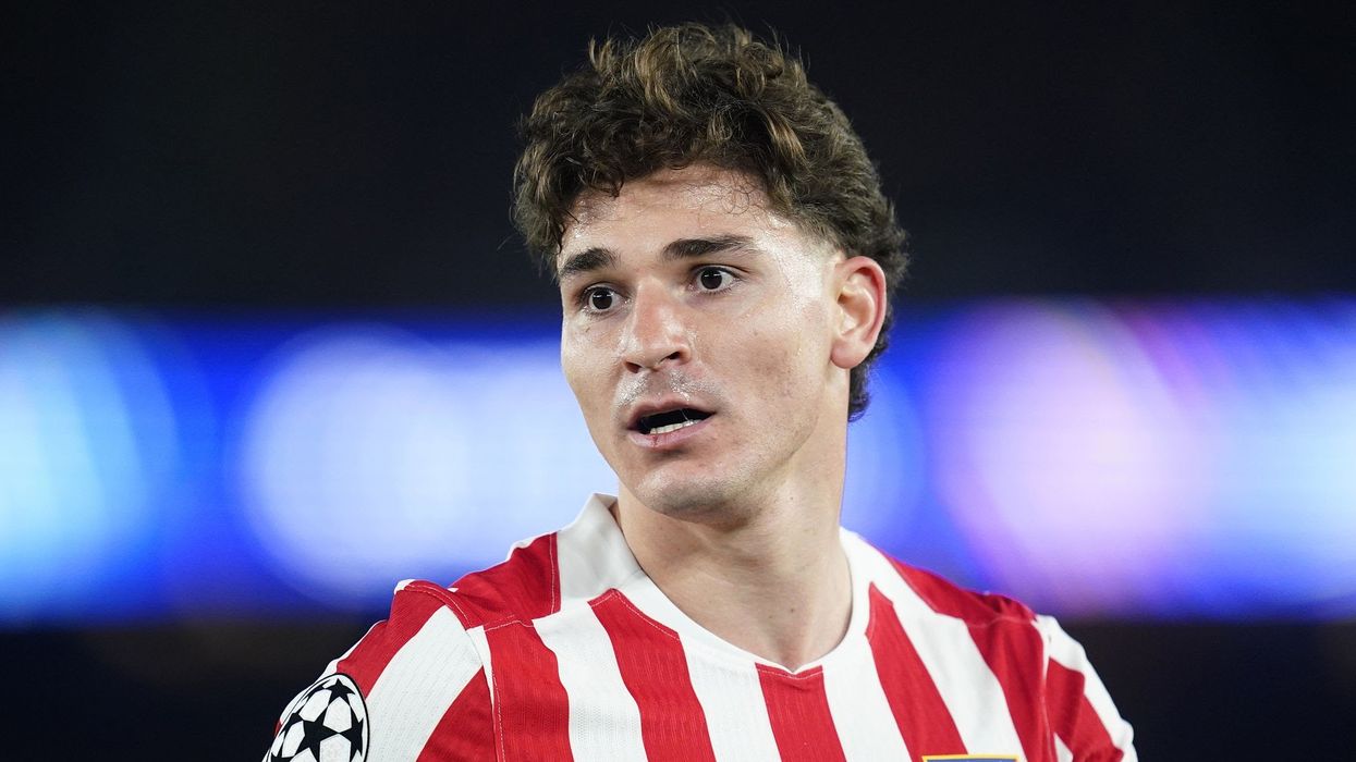 Julian Alvarez refuzon super ofertën e Atletico Madridit për rinovimin e kontratës Julian Alvarez refuzon super ofertën e Atletico Madridit për rinovimin e kontratës