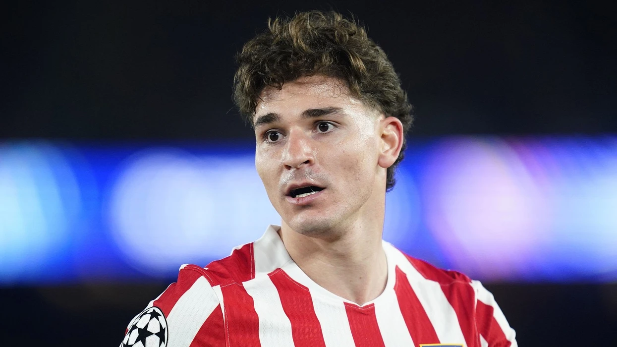 Julian Alvarez refuzon super ofertën e Atletico Madridit për rinovimin e kontratës