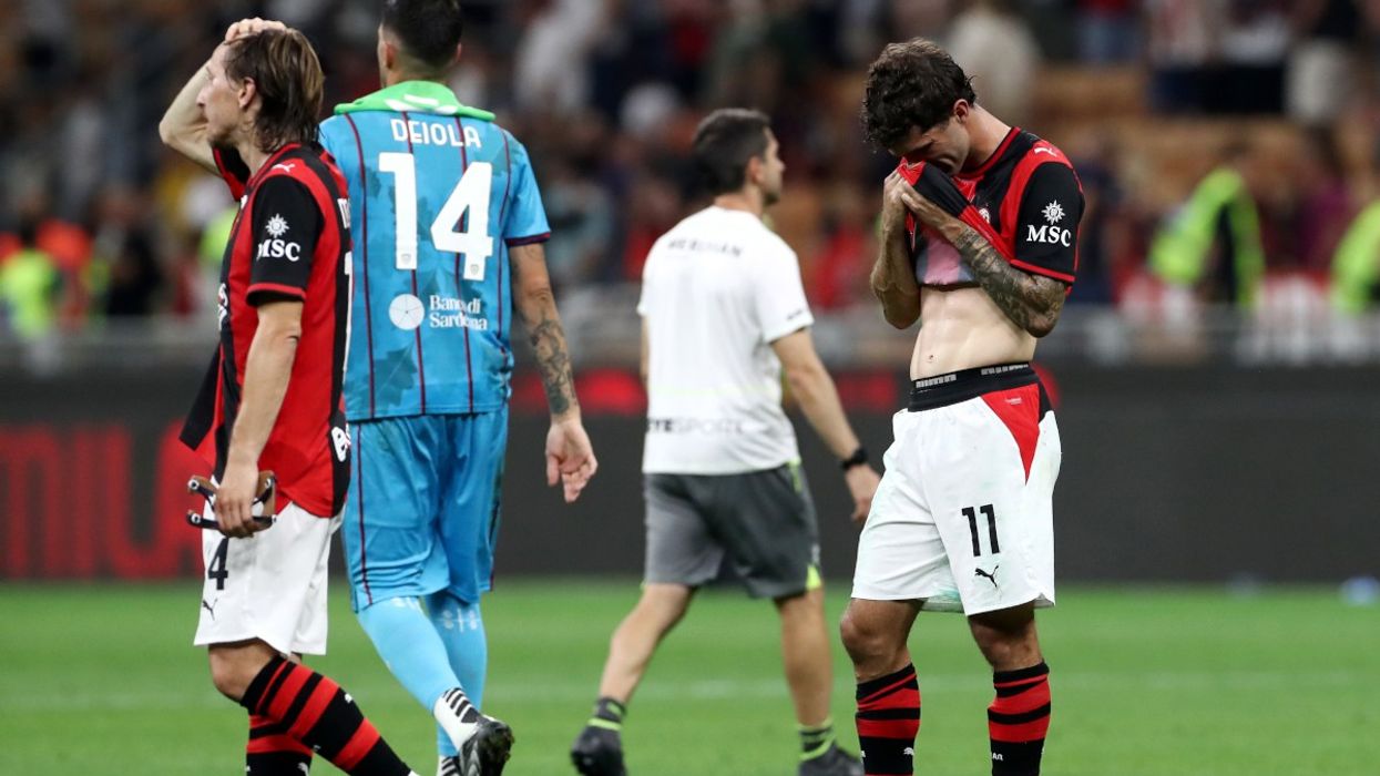 Tronditet futbolli italian: Milani dhe Juventusi jashtë Ligës së Kampionëve për herë të parë pas 35 vitesh Tronditet futbolli italian: Milani dhe Juventusi jashtë Ligës së Kampionëve për herë të parë pas 35 vitesh