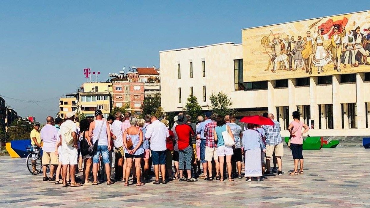 Mbi 2.5 milionë turistë vizituan Shqipërinë në katër muaj, gati gjysma nga Kosova