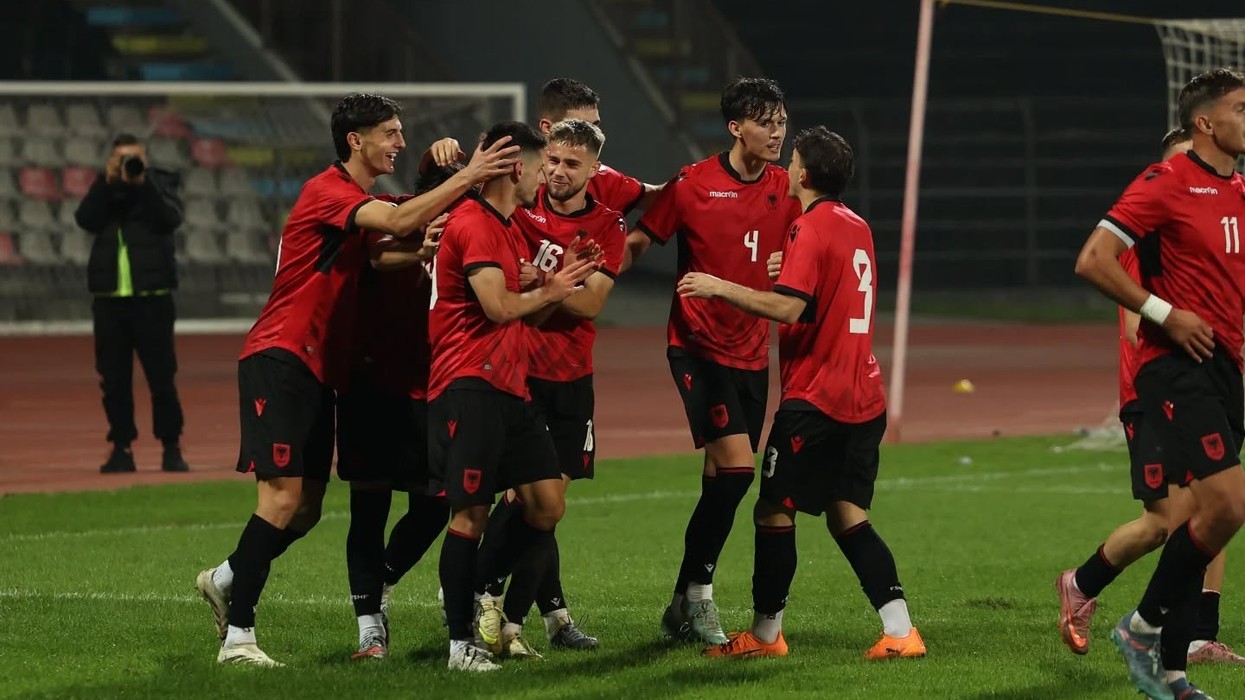 Miqësoret ndaj Sllovenisë dhe Italisë, Alban Bushi publikon listën e Shqipërisë U-21 me disa risi