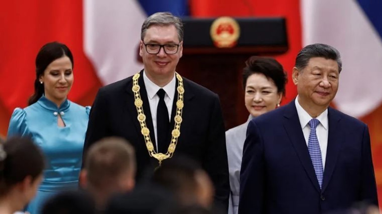 Presidenti kinez dekoron Vuçiqin për mbështetjen ndaj interesave thelbësore të Pekinit