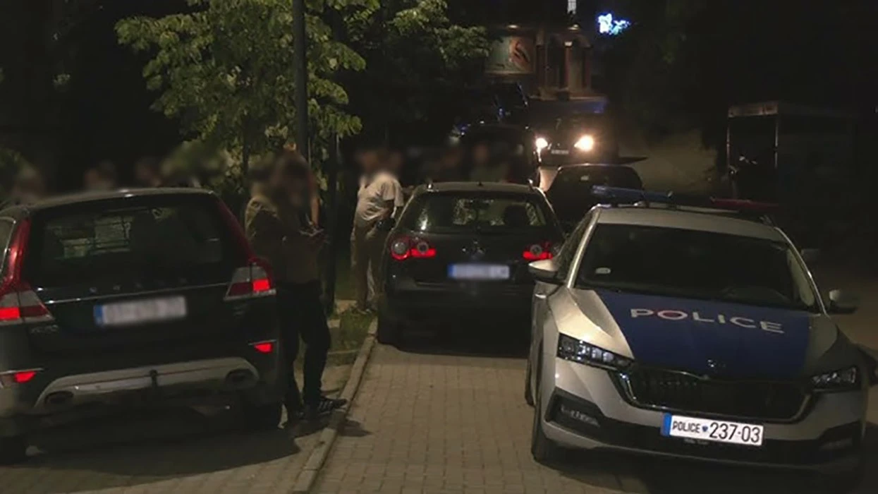 Dorëzohet në polici i dyshuari për vrasjen e mbrëmshme në Prishtinë