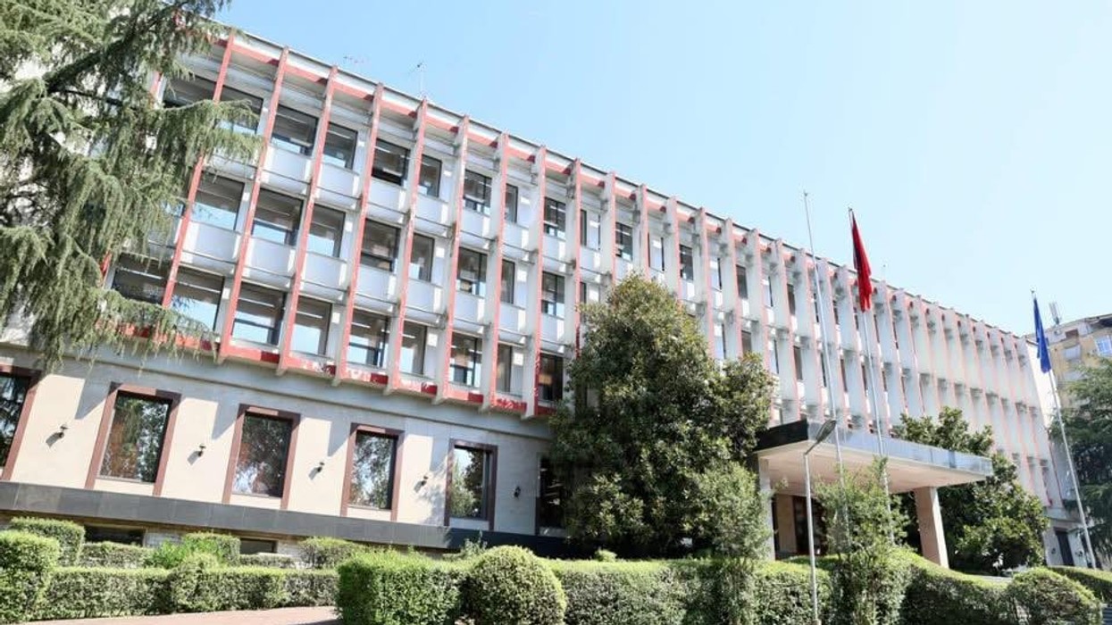 Shqipëria dënon sulmin me dron rus në Rumani