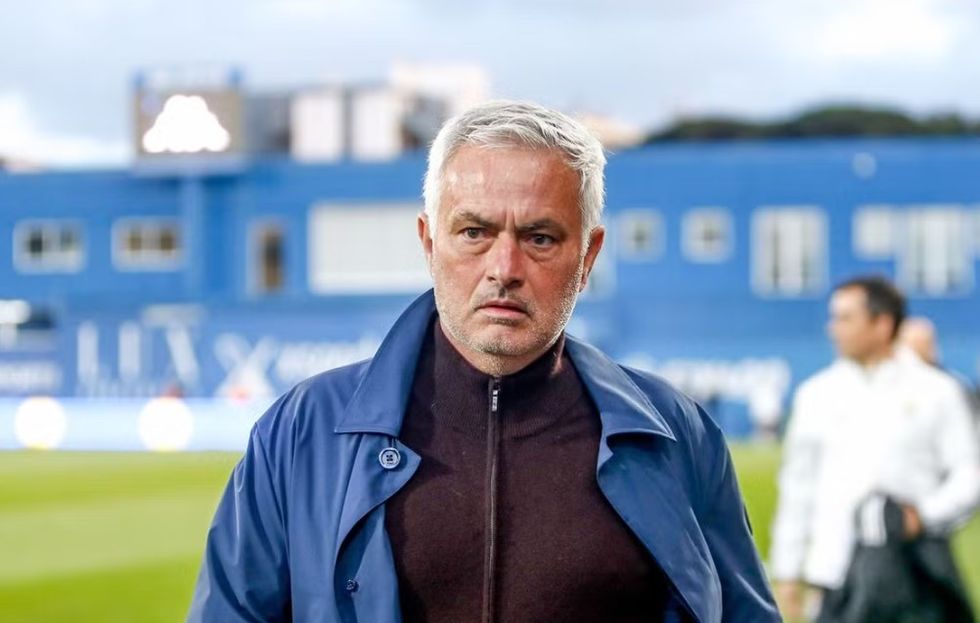 Jose Mourinho rikthehet te Real Madridi, nënshkruan edhe kontratë trivjeçare