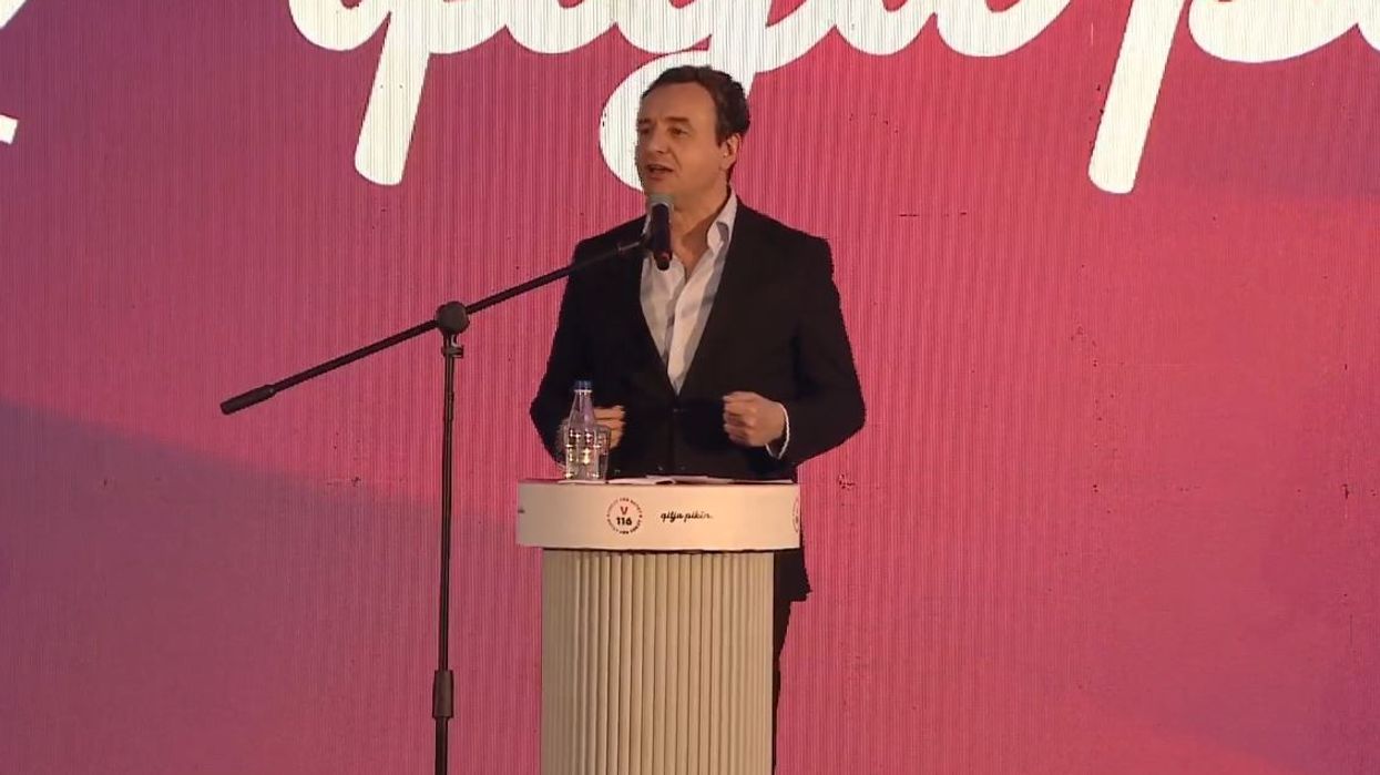 Kurti në Pejë: Një miliard euro për garantimin e kredive investive të prodhuesve, një miliard edhe për ushtri Kurti në Pejë: Një miliard euro për garantimin e kredive investive të prodhuesve, një miliard edhe për ushtri
