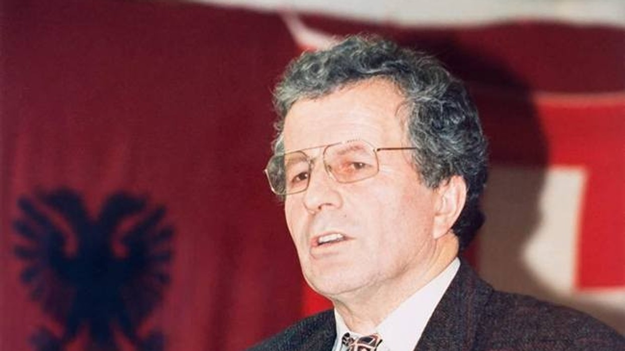 Robelli: Mbi një poezi të Azem Shkrelit kushtuar një liqeni në Zvicër