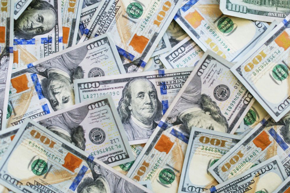 Shkoi të blinte bukë, kthehet në shtëpi me 500 mijë dollarë - fitoi lotarinë