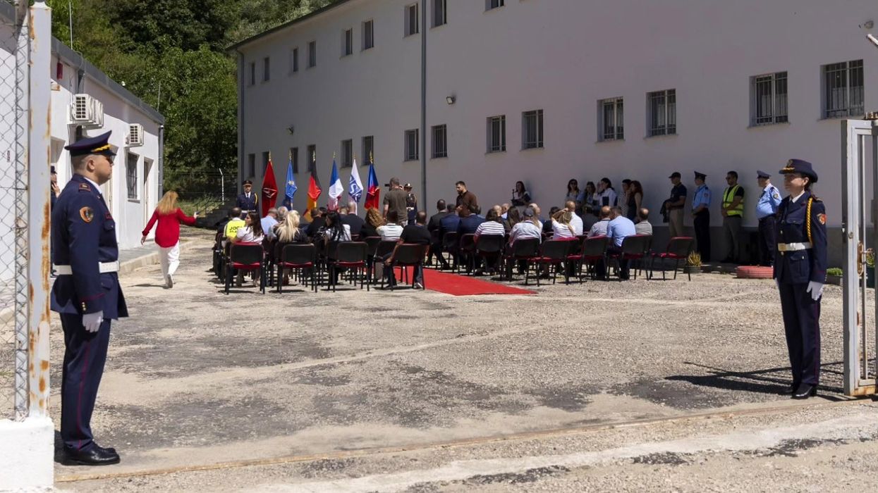 Teknologjia e re Kundër trafikut të armëve, Gjermania dhe OSBE mbështesin Shqipërinë në luftën ndaj krimit të organizuar Teknologjia e re Kundër trafikut të armëve, Gjermania dhe OSBE mbështesin Shqipërinë në luftën ndaj krimit të organizuar