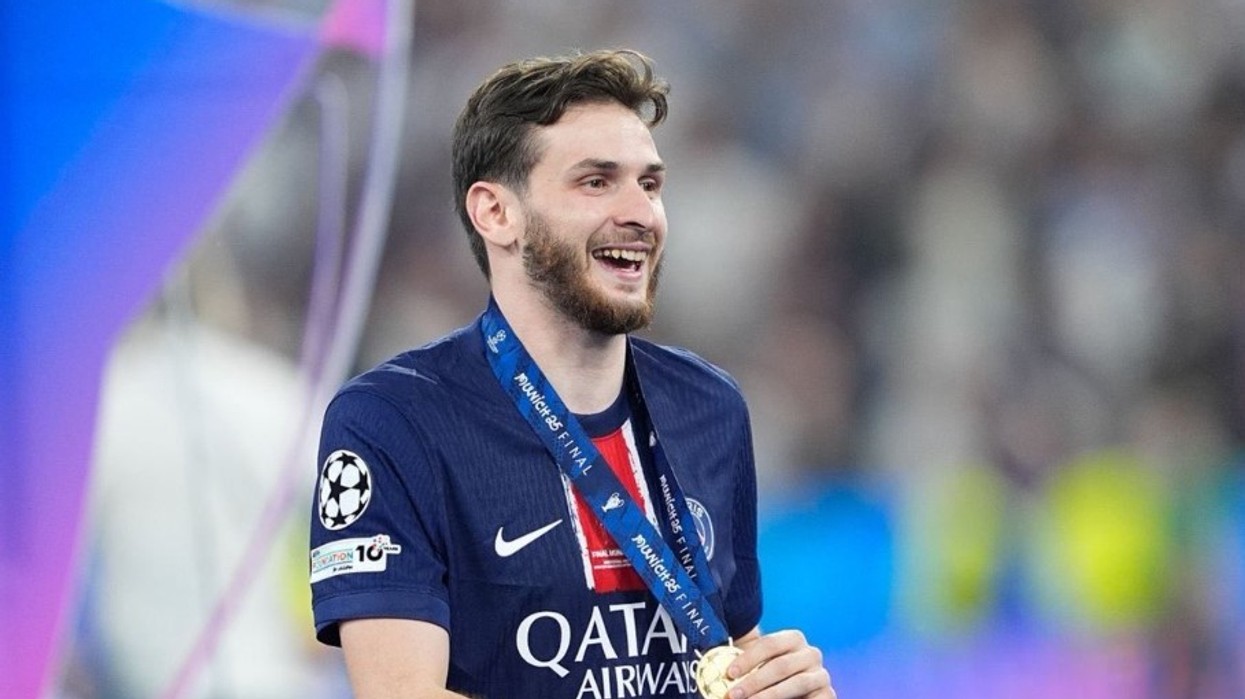 “Duam ta fitojmë edhe vitin tjetër”, Khvicha Kvaratskhelia paralajmëron se PSG-ja e synon rekordin e Real Madridit