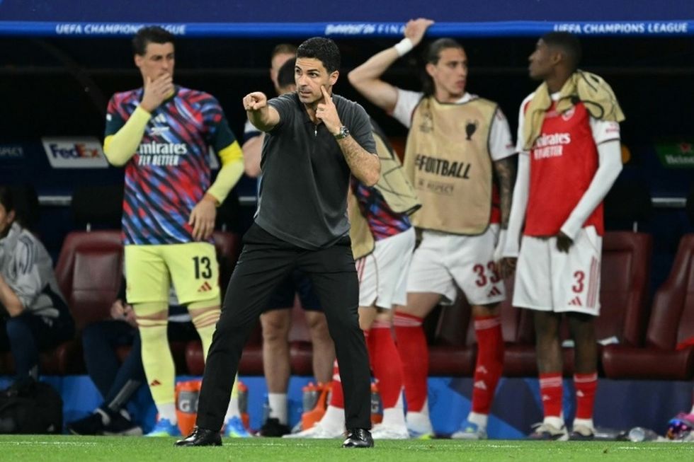 Katër largime dhe blerje të bujshme, Arteta i bën kërkesë klubit për një verë të nxehtë