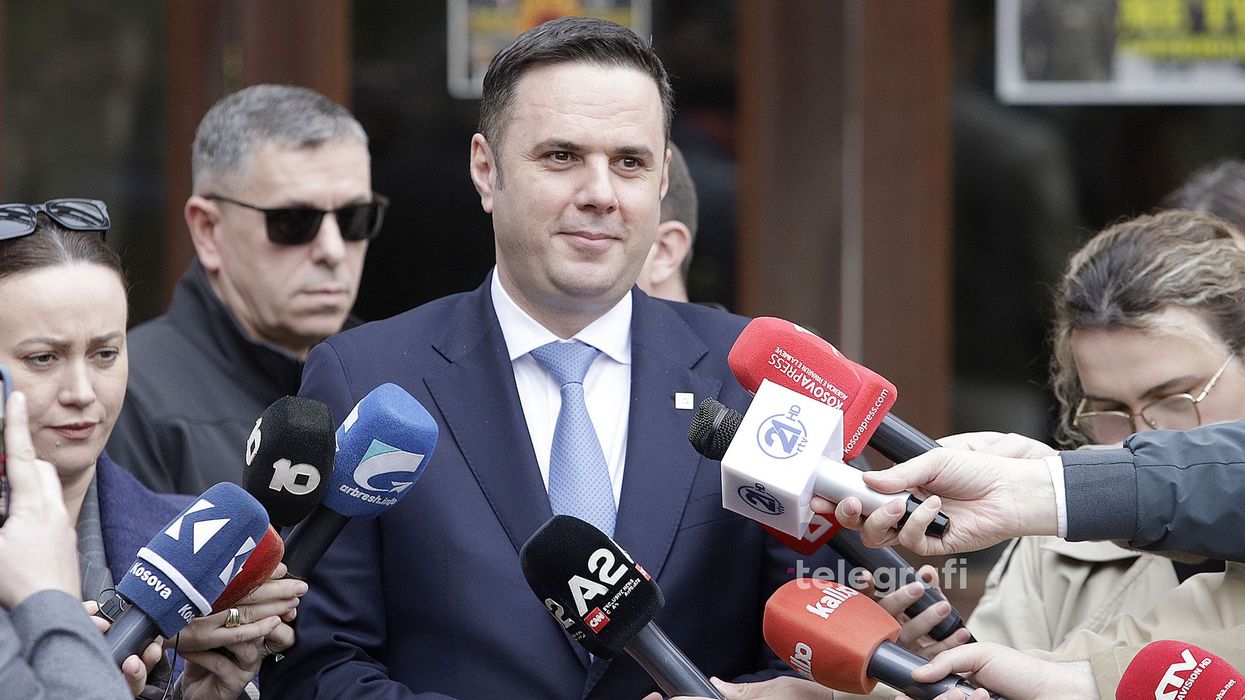 Abdixhiku fton qytetarët në tubimin përmbyllës të LDK-së të premten në sheshin "Skënderbeu" Abdixhiku fton qytetarët në tubimin përmbyllës të LDK-së të premten në sheshin