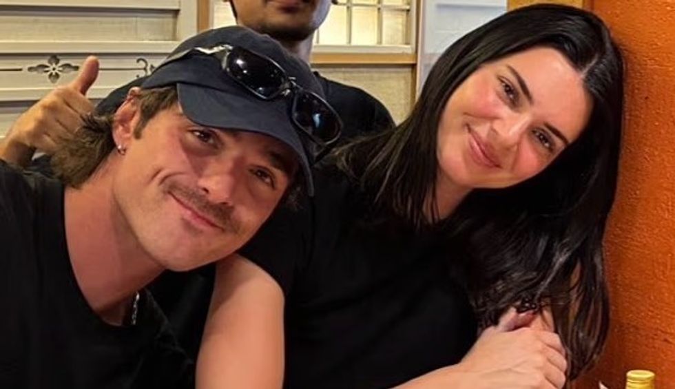 Kendall Jenner dhe Jacob Elordi shfaqen më të afërt se kurrë gjatë një darke romantike në Tokio
