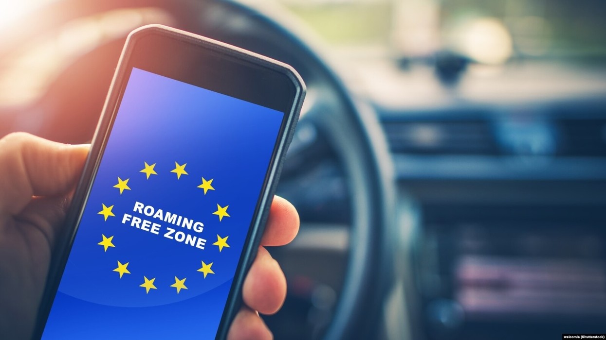Miratohet nisja e negociatave për heqjen e roaming-ut mes BE-së dhe Ballkanit Perëndimor