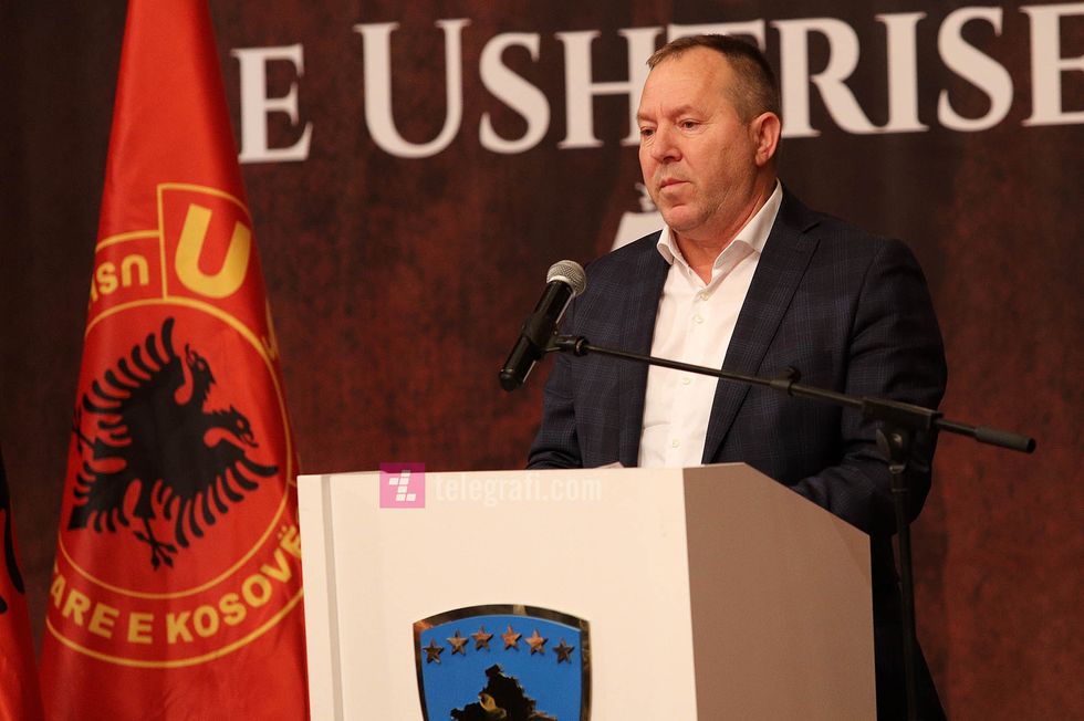 “Këtë derr duhet pushkatu” kërcënohet Hysni Gucati nga një komentues në rrjete sociale