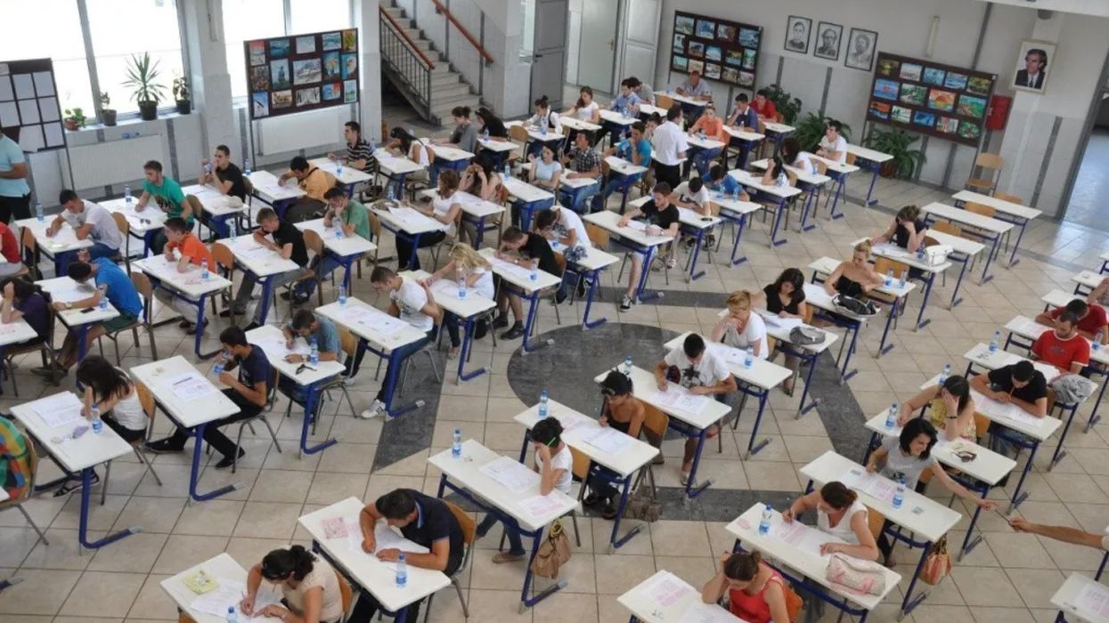 Për Maturën Shtetërore deri tash kanë aplikuar 8 mijë maturantë Për Maturën Shtetërore deri tash kanë aplikuar 8 mijë maturantë