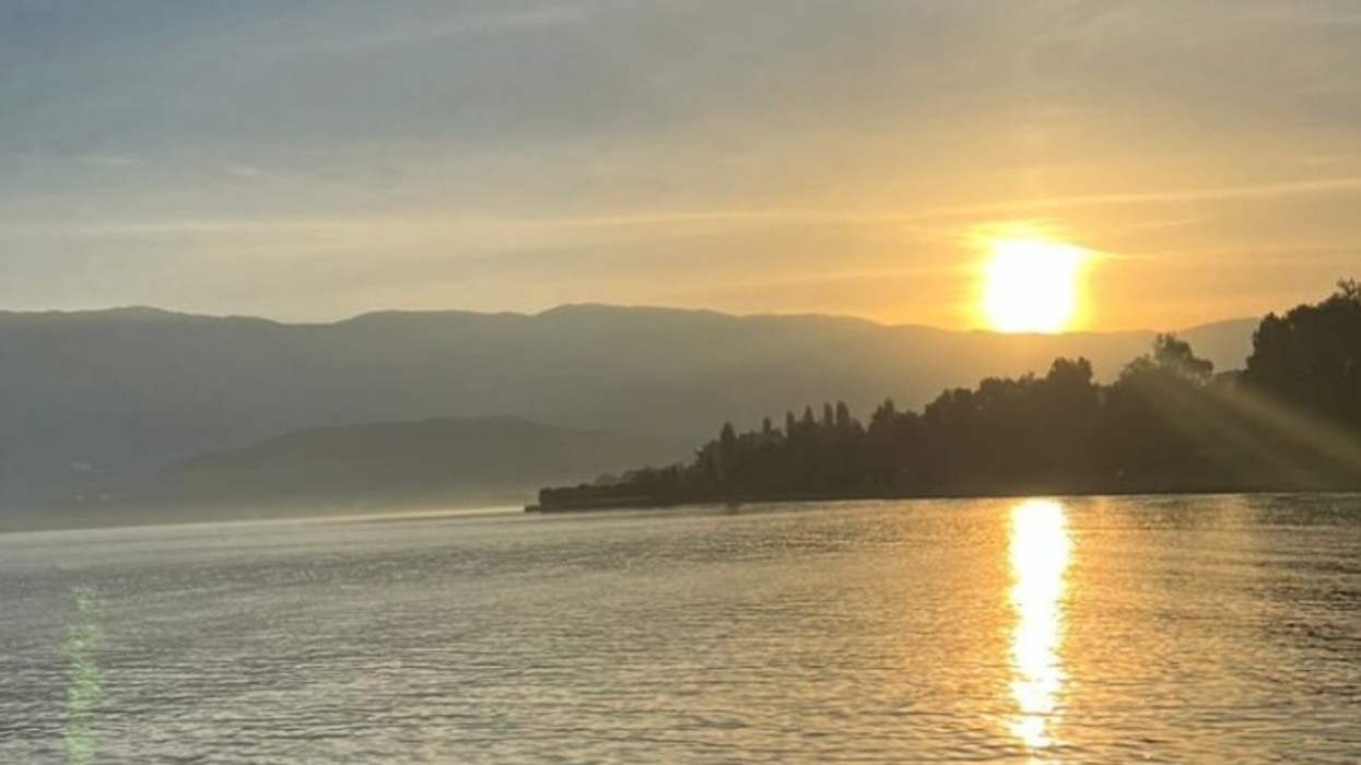 Mot i qëndrueshëm në Shqipëri, temperaturat sot deri në 30 gradë