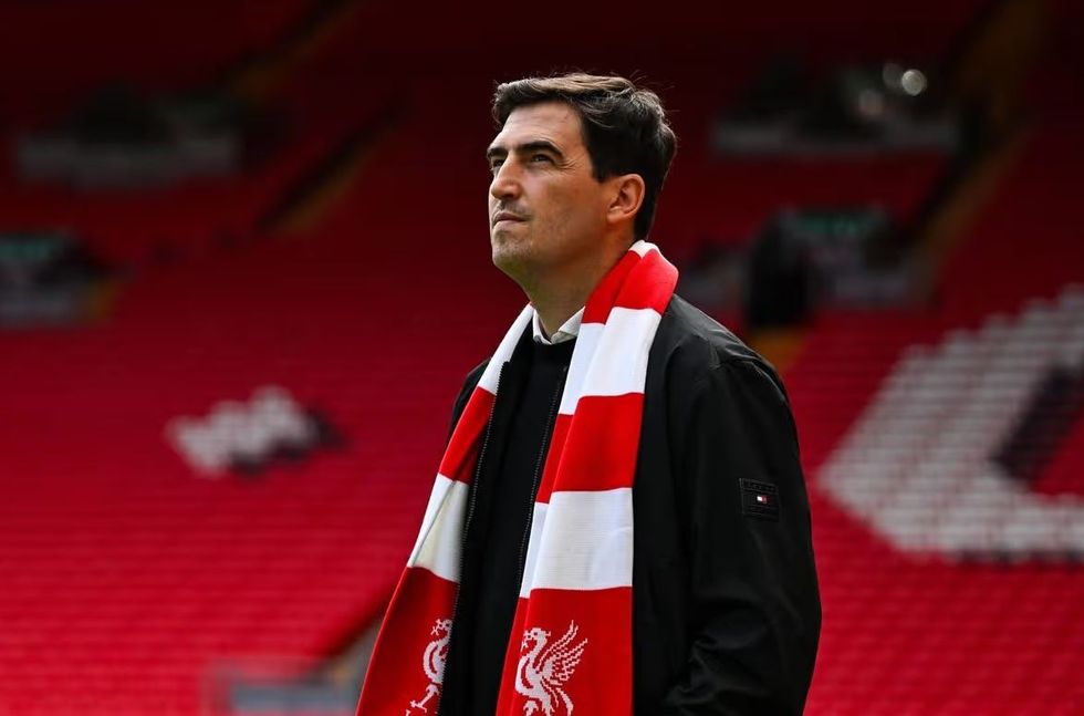Andoni Iraola i ka kërkuar drejtuesve të Liverpoolit transferimin e këtyre tre yjeve