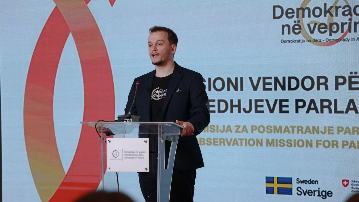 Cakolli: LVV me rënie në përqindje në të gjitha komunat, LDK dhe AAK me rritje - PDK mbetet stabile Cakolli: LVV me rënie në përqindje në të gjitha komunat, LDK dhe AAK me rritje - PDK mbetet stabile