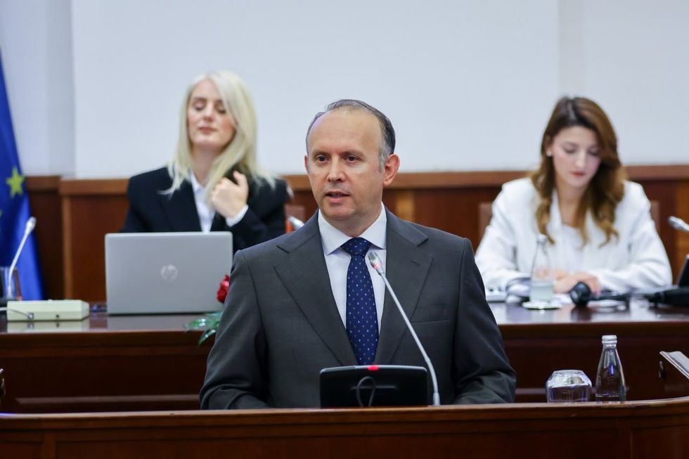 Afrim Gashi, opozitës: Ligjin për përfaqësim të drejtë ta pë